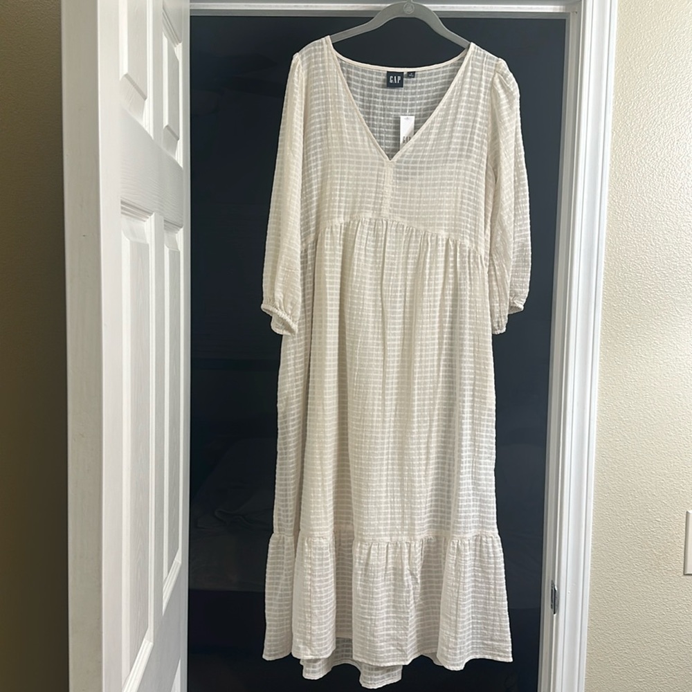 COPY - Gap V-Neck Tiered Midi Dress Black Small NEW